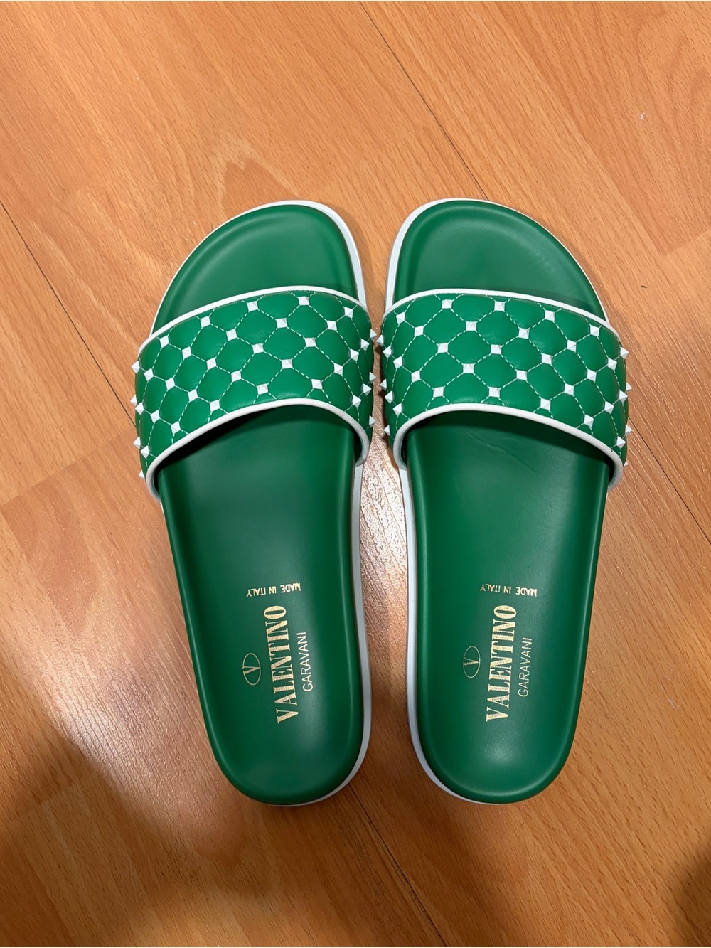 Valentino Garavani Green Quilted Slide Sandals with White Trim